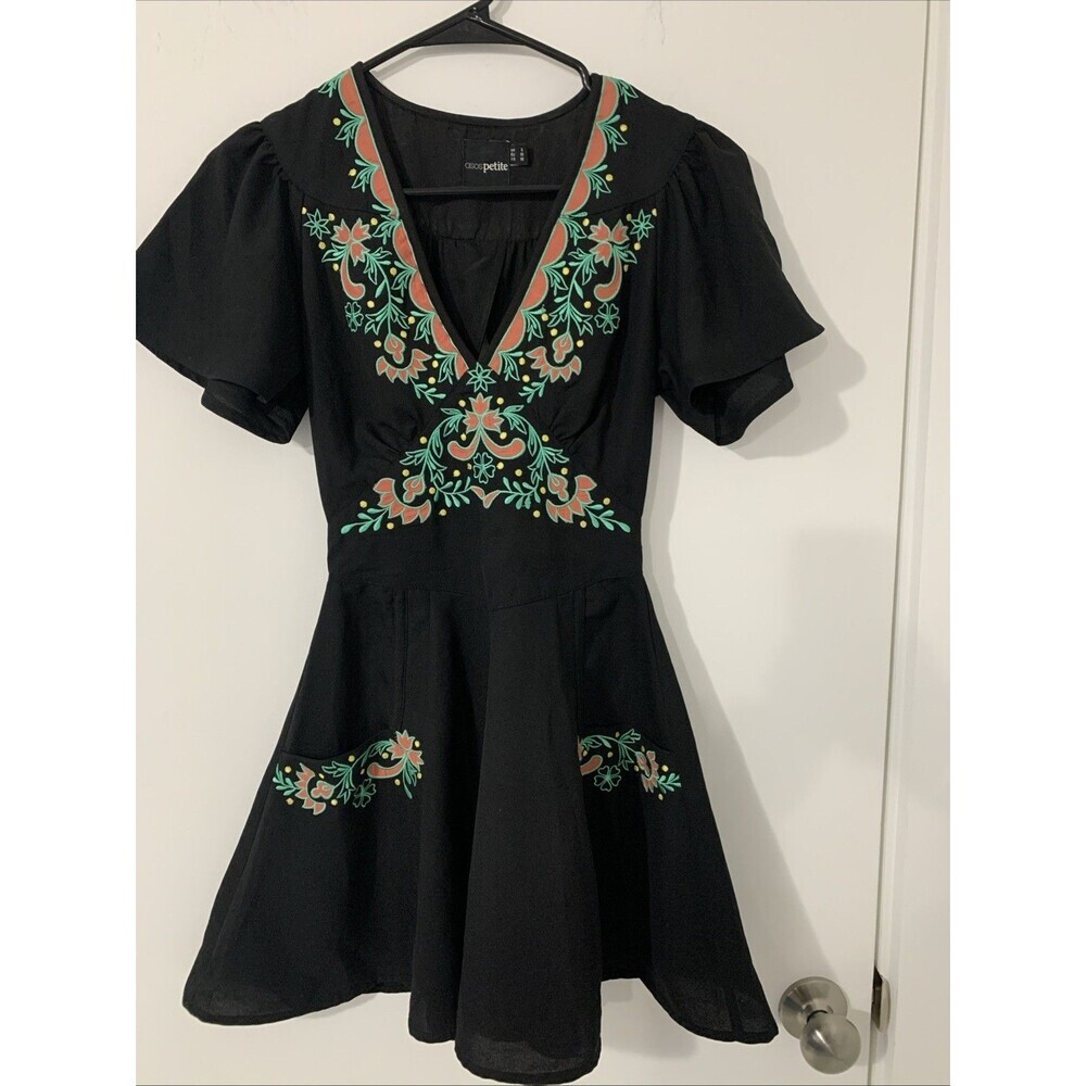 ASOS Petite Embroider Floral Skater Dress Flair Pockets Cutout Size 0